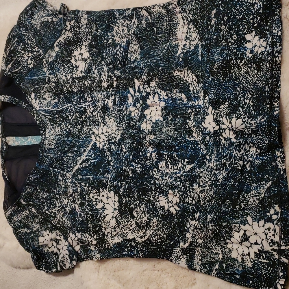 Lululemon Workout Tee